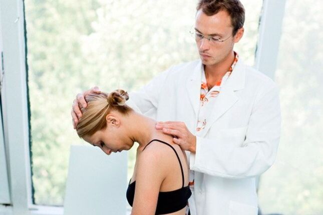 cita con el médico para la osteocondrosis cervical